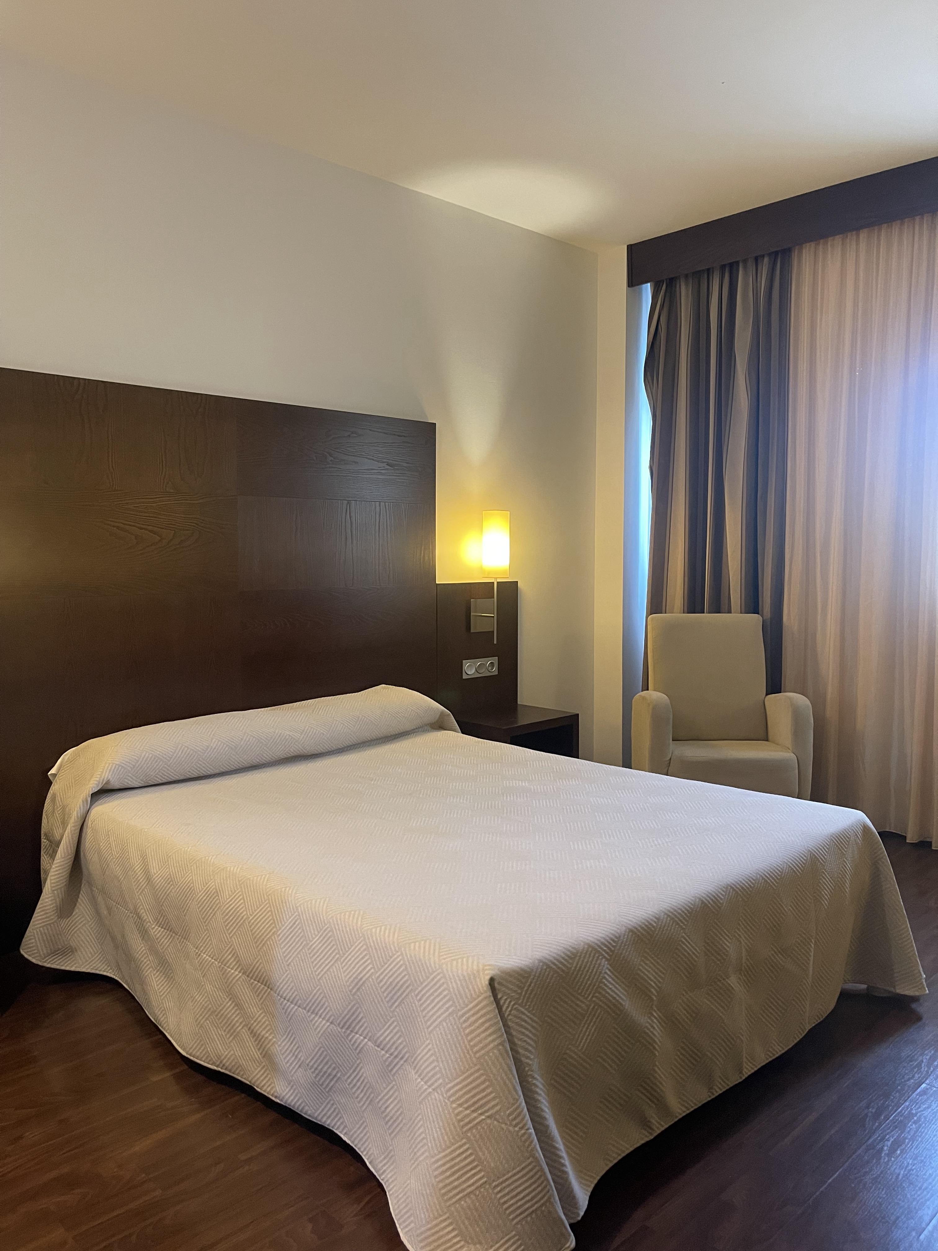 Hotel complejo leo 24h, Monesterio