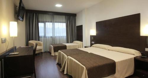 Hotel complejo leo 24h, Monesterio