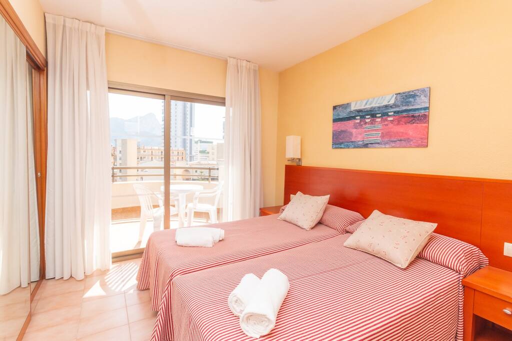 One-bedroom apartment with sea view