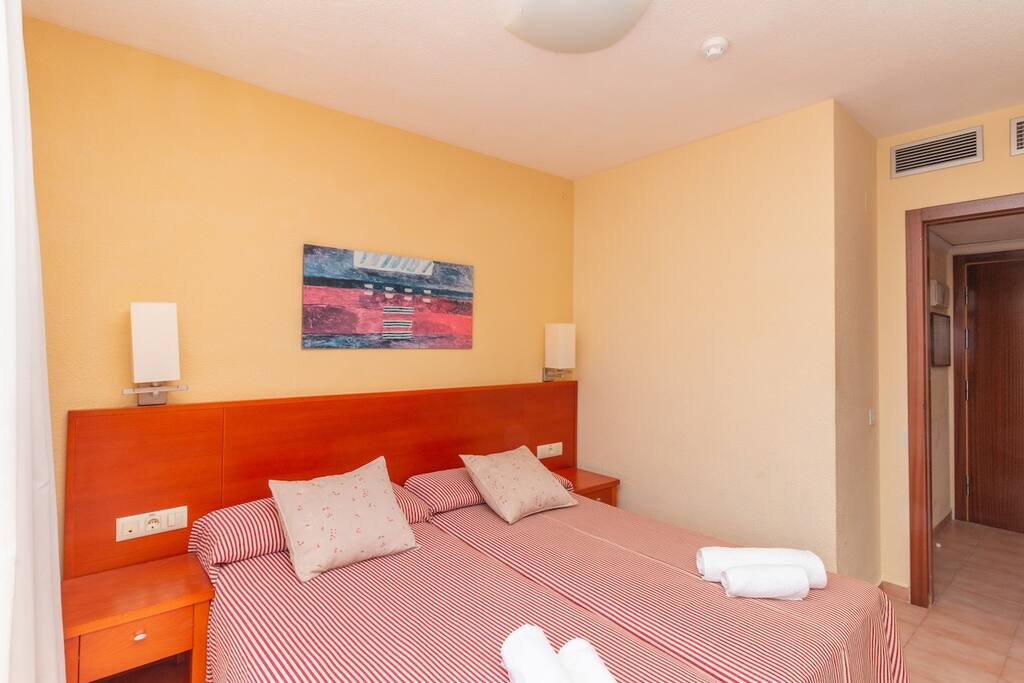 One-bedroom apartment with sea view